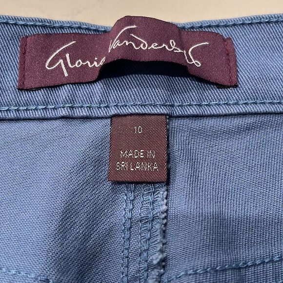 Gloria Vanderbilt Amanda classic fit blue denim jeans-FREE w/Bundle Purchase - Picture 10 of 11